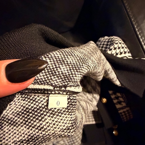 Sandro sweater with gold buttons - Picture 6 of 6